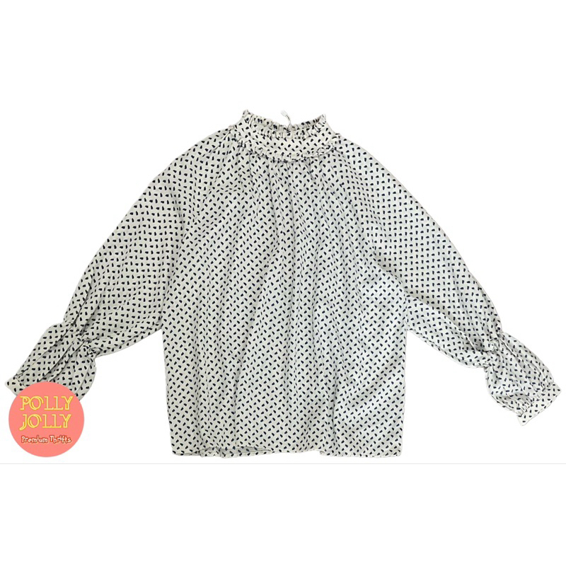 MEIL - Blouse Lengan Balon Motif Love Warna Putih (Preloved)