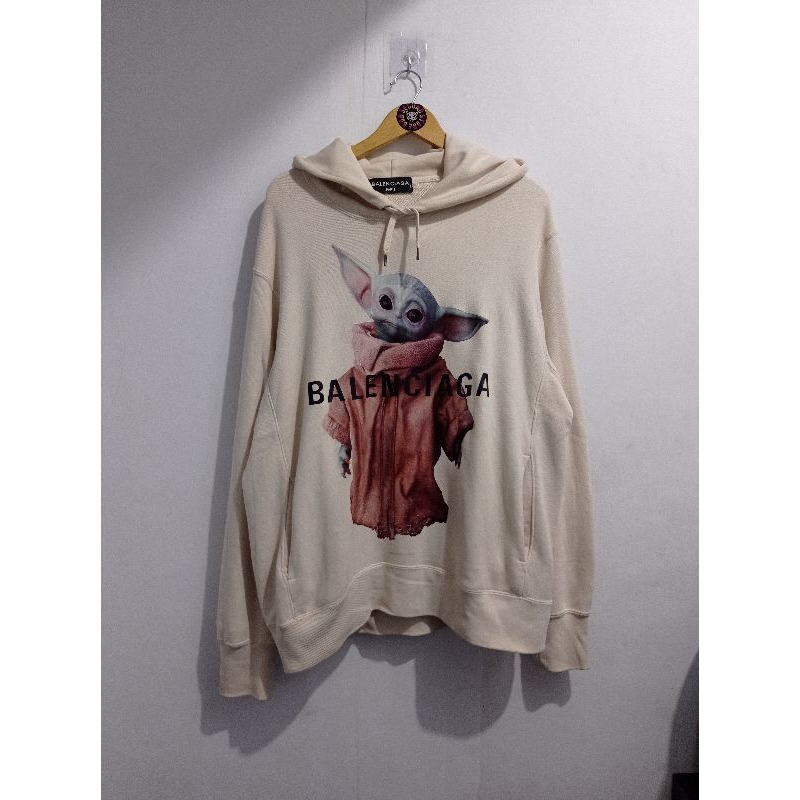 (PROMO)Hoodie BALENCIAGA Baby Yoda Cream - ORIGINAL BRAND