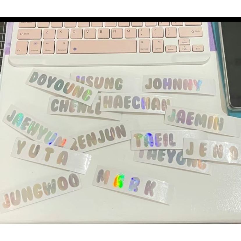 

STICKER HOLOGRAM NAMA MEMBER NCT 8 Cm