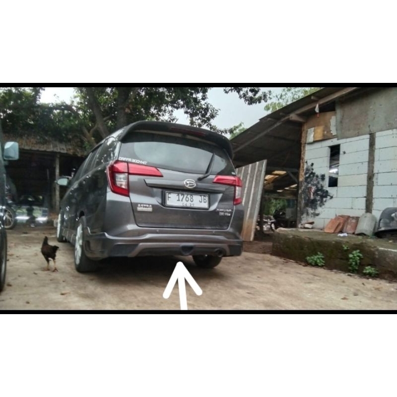 Bodykit Belakang Calya Sigra model mobilio