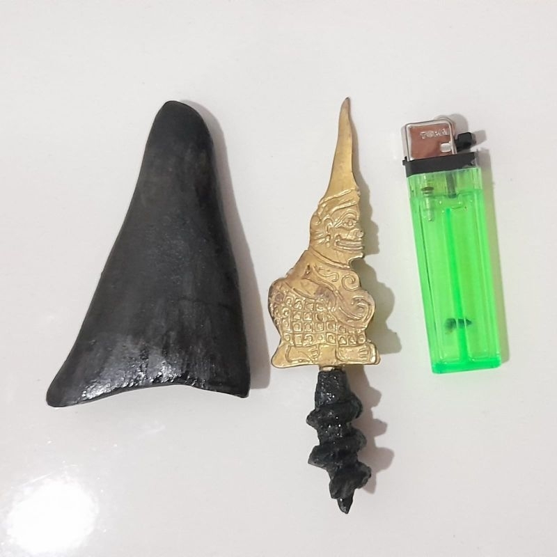 Pusaka kuning asli wingit