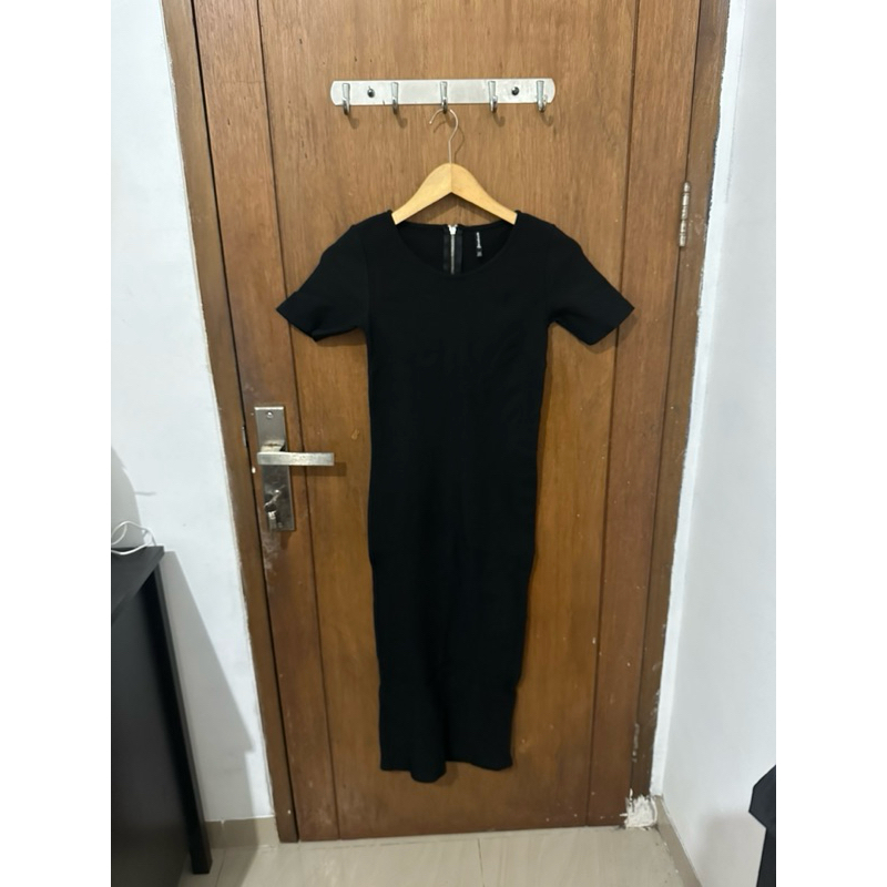 preloved dress stradivarius