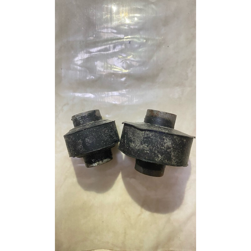 Karet ShockBreker Belakang Avanza Granmax