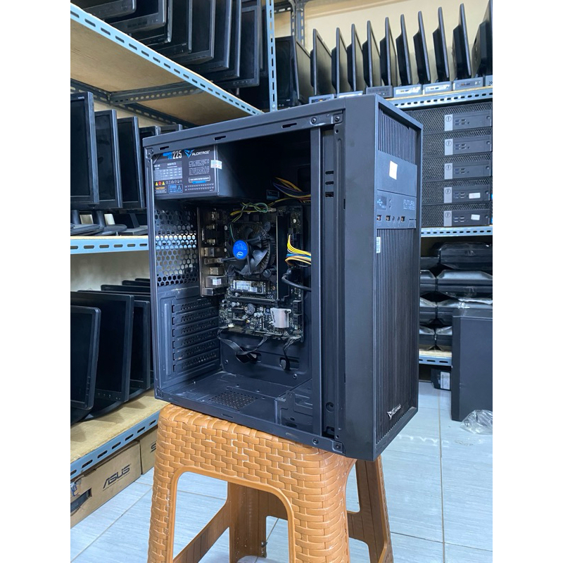 Pc rakitan core i3 10100 memory 8GB SSD SSD 512GB Siap pakai