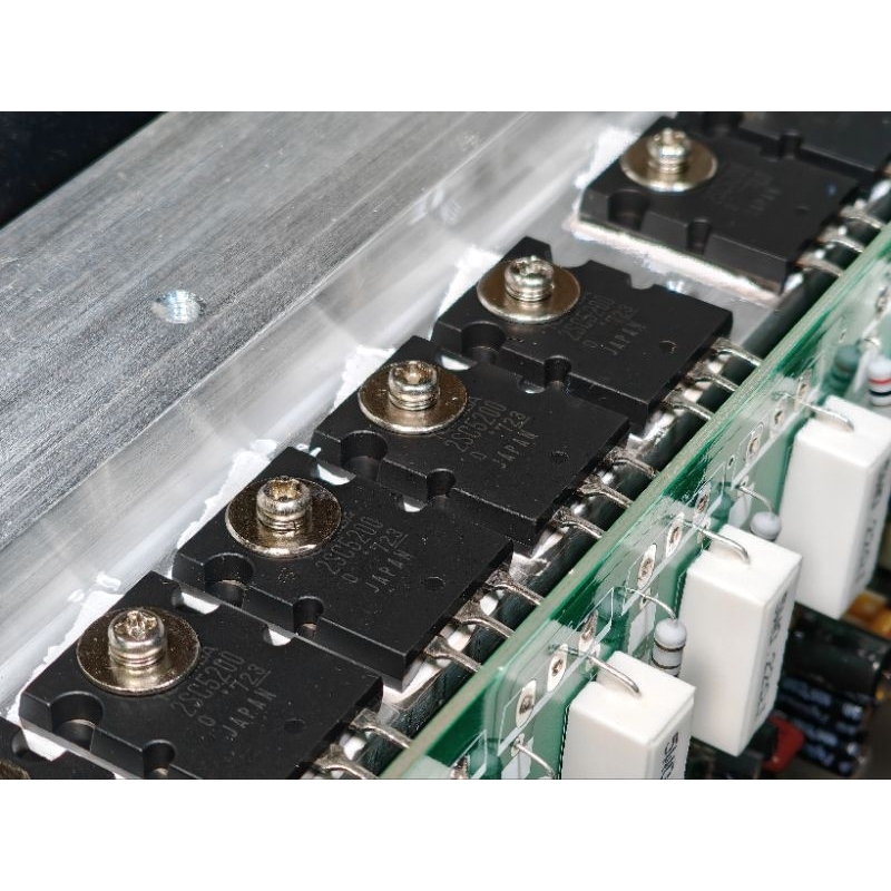Power profesional apollo mc 90001 class H 2 chanel