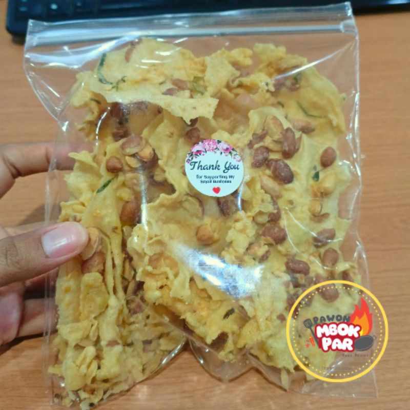 

Peyek kacang home made