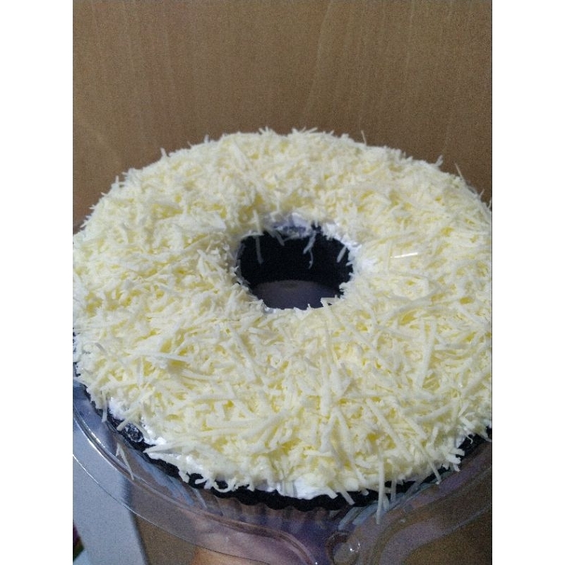 

BOLU KETAN HITAM KUKUS TOPPING LOYANG 20CM