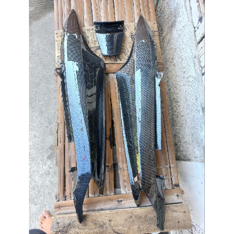 body kanan dan kiri dan cover stop mio smile sporty karbon