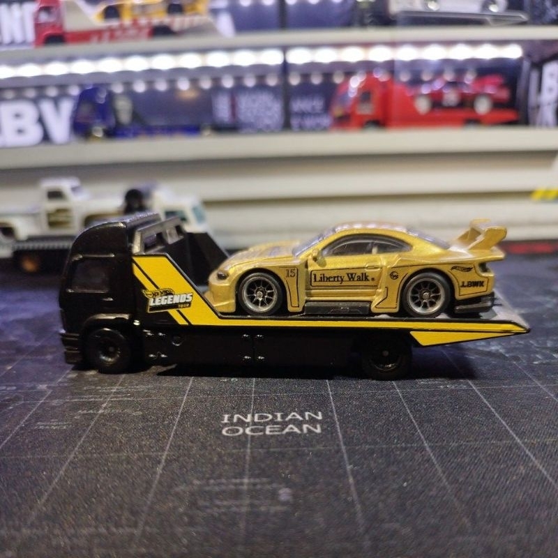 Hotwheels LBWK nissan silvia s15 gold