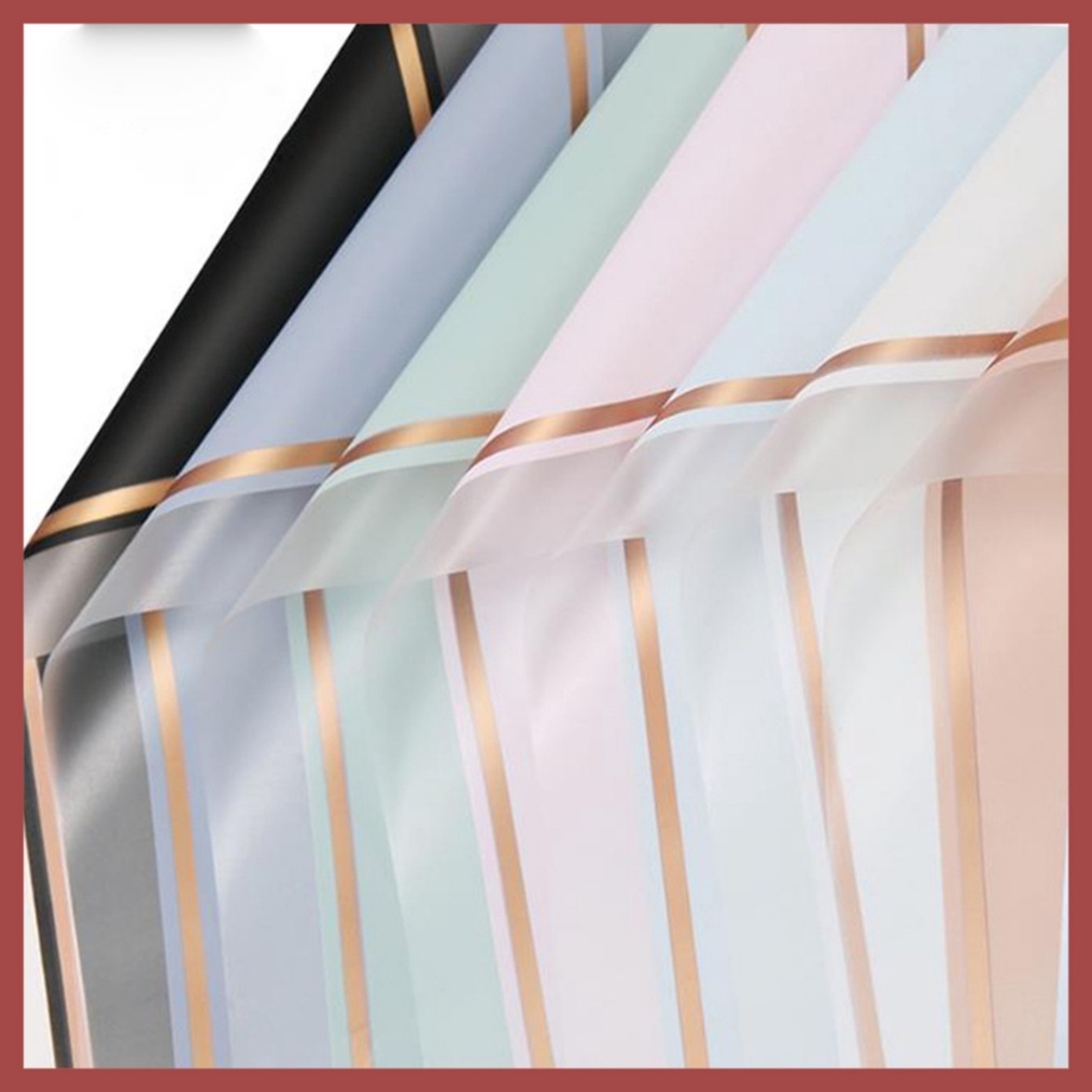 

1 pack isi 2 pcs Kes Bunga Buket Gold Frame Transparan Pastel Flower Wrapg Paper Cellophane KB613