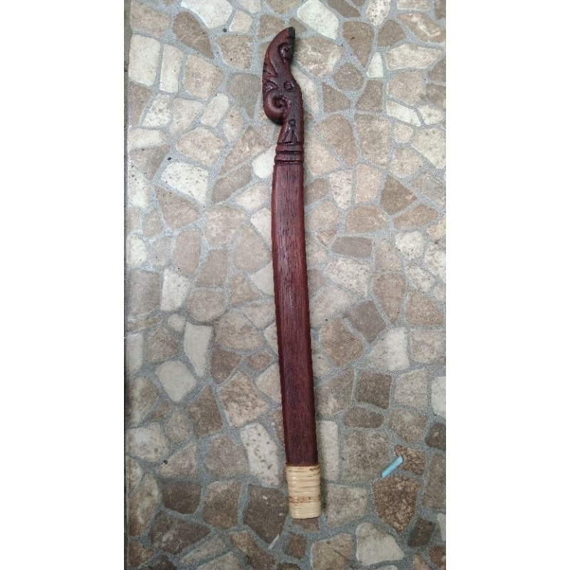 gagang anak Mandau dari kayu ulin