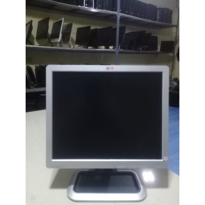 monitor hp 17 inchi kotak mulus
