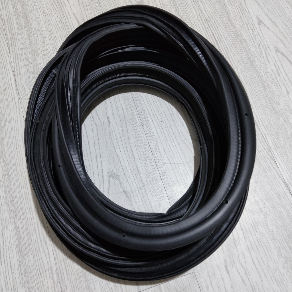 Karet Peredam Bagasi Mobil Kijang Kapsul