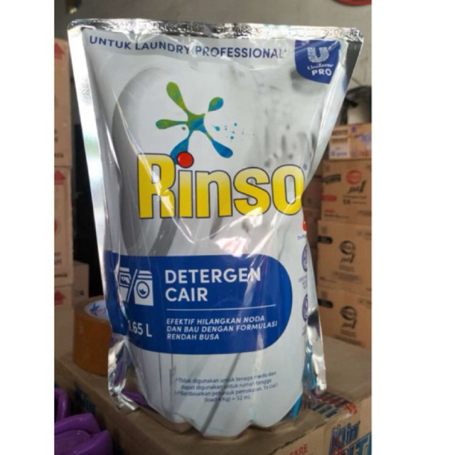 RINSO detergen cair 1,65liter