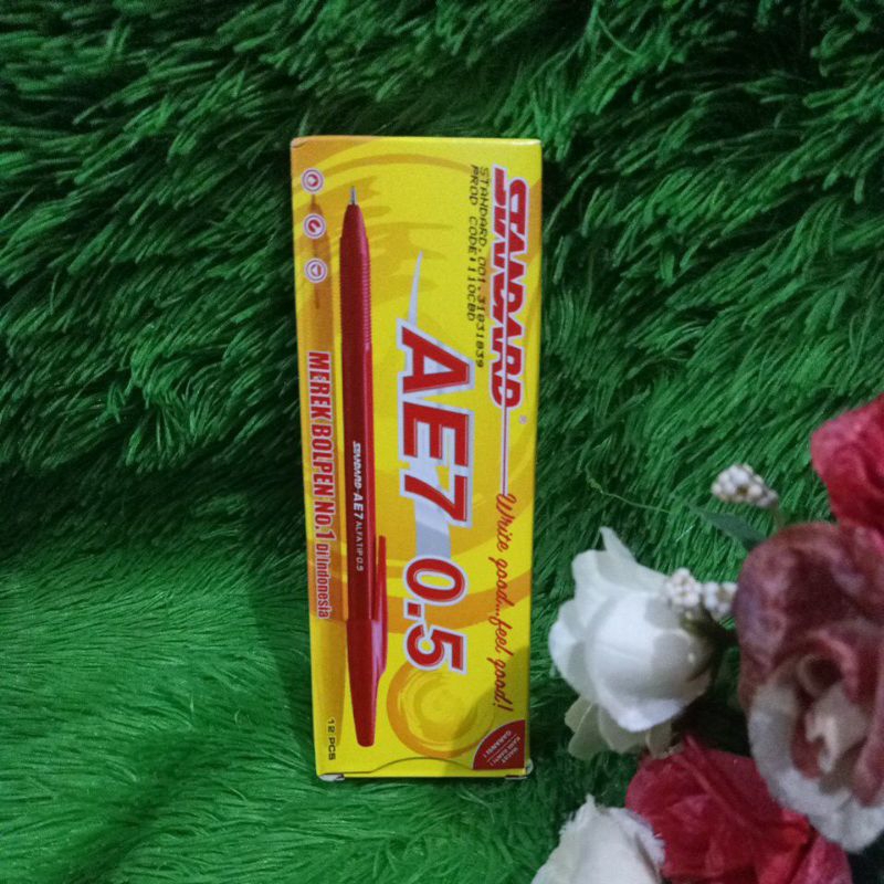 

ballpoint standar Ae7 merah lusinan murah