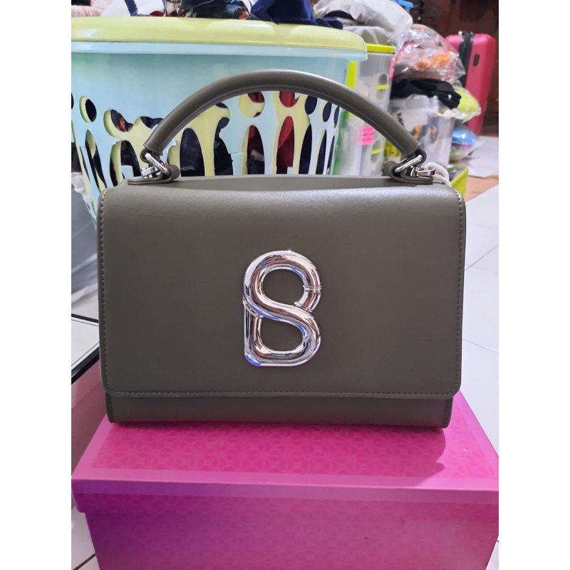 Buttonscarves alva bag