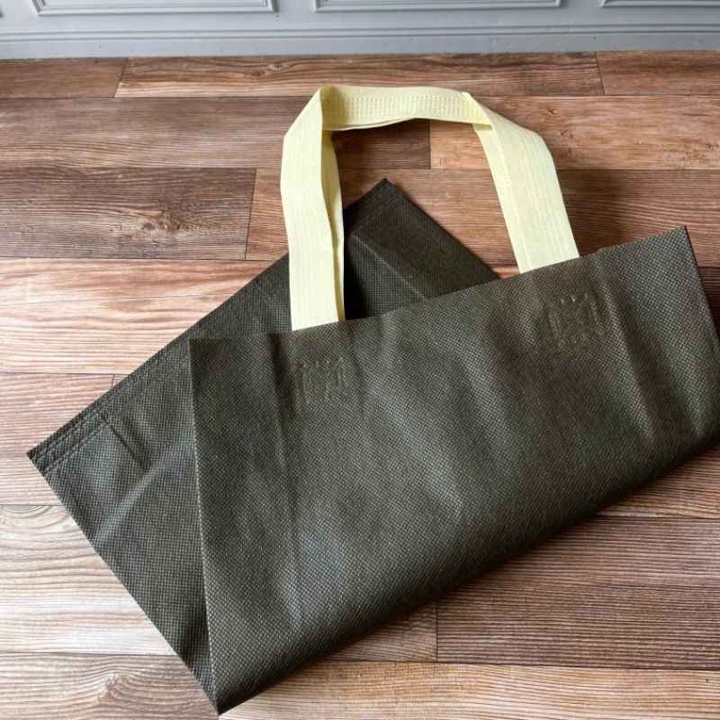 

Goodie Bag tali premium Kecil dan Besar