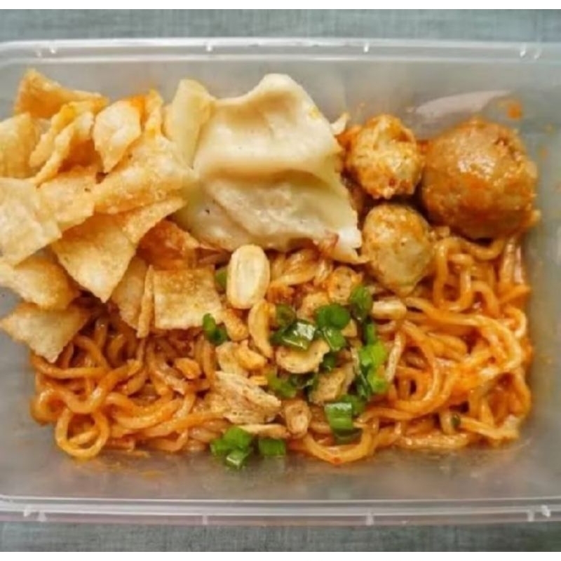 

MIE JEBEW + 3 BASO SAPI / MIE SETAN SUPER PEDAS