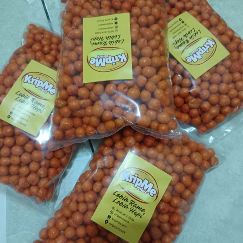 

Snack Pilus Rasa Pedas (1/4 Kg), Pilus Enak Rasa Pedas, Pilus Kiloan untuk Oleh-Oleh