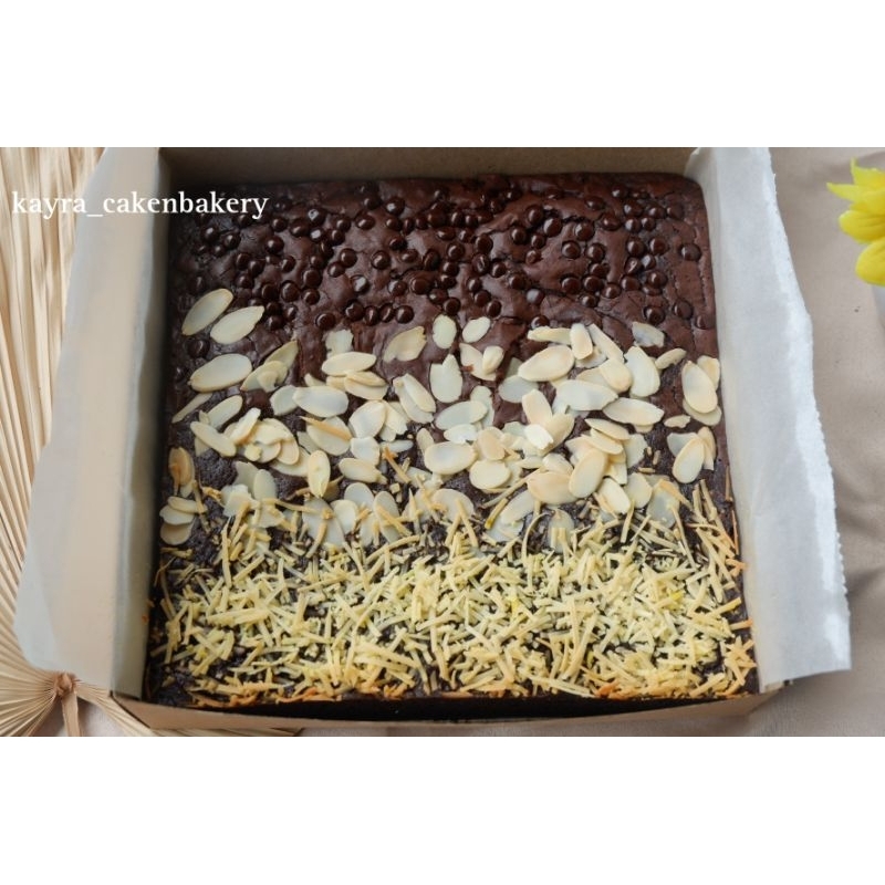 

fudgy brownies premium