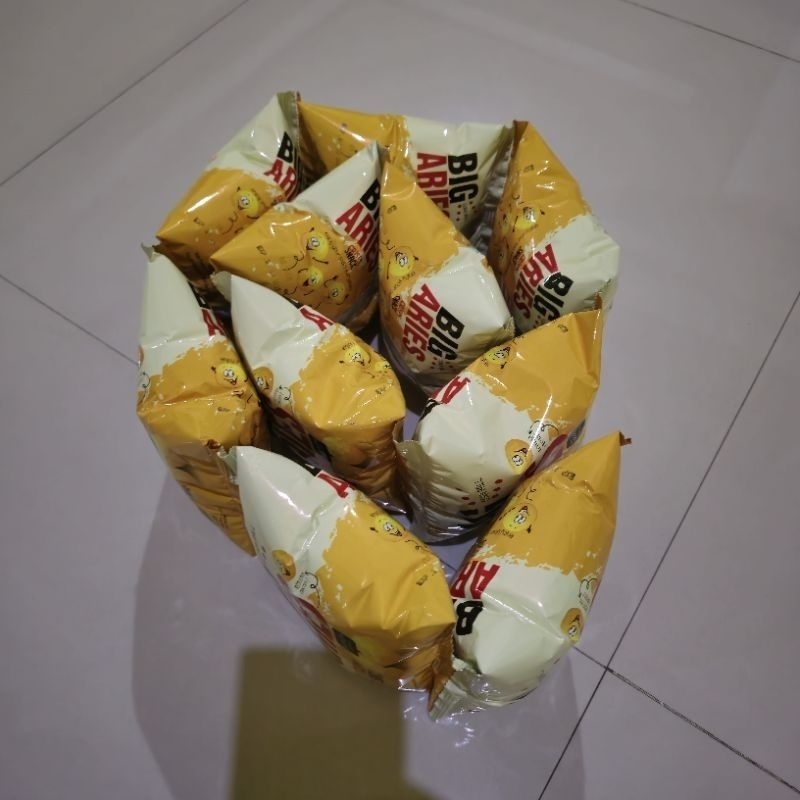 

Chiki big aries berhadiah uang 1 renteng isi 10 pcs