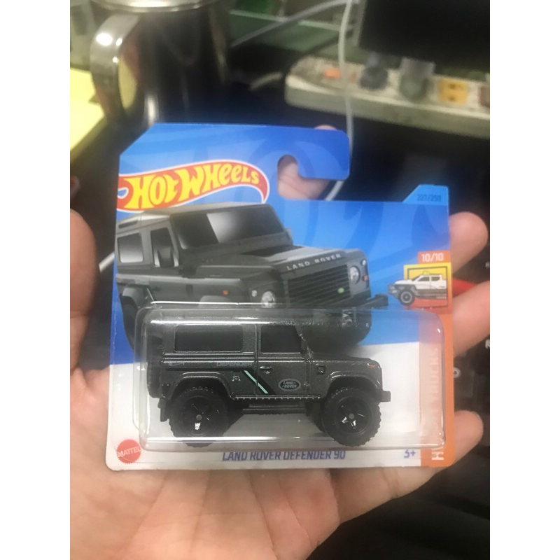 land rover defender hot wheels