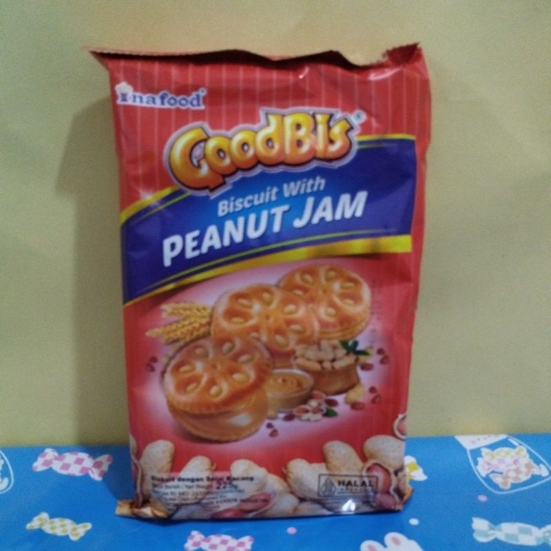 

Inafood Goodbis Peanut Jam Biscuit