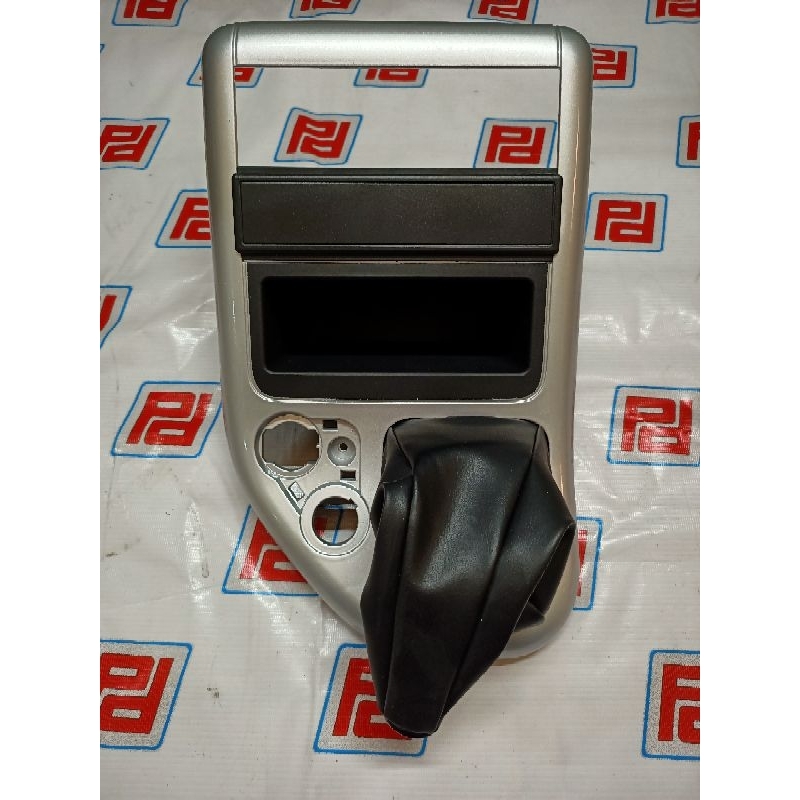 Tutup Fresneleng Canter Cover Transmisi Canter Ori