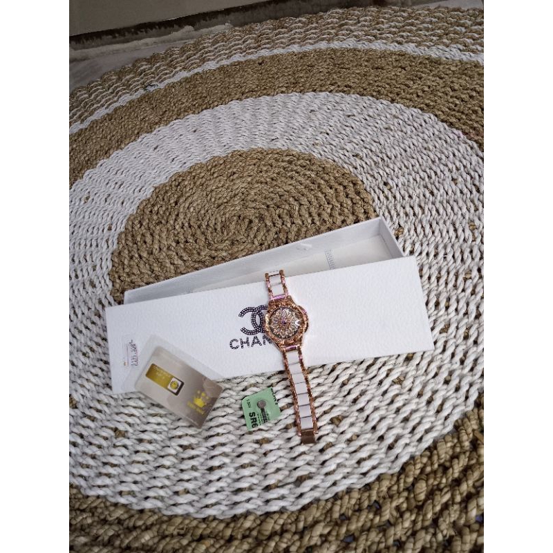 Jam tangan Chanel