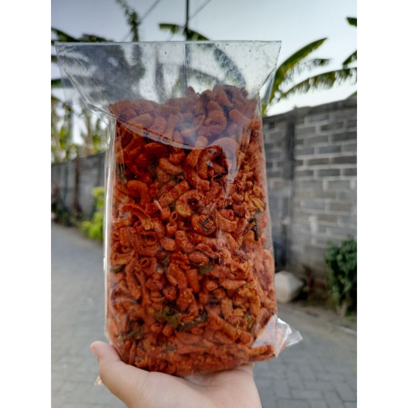 

makaroni daun jeruk pedas gurih renyah