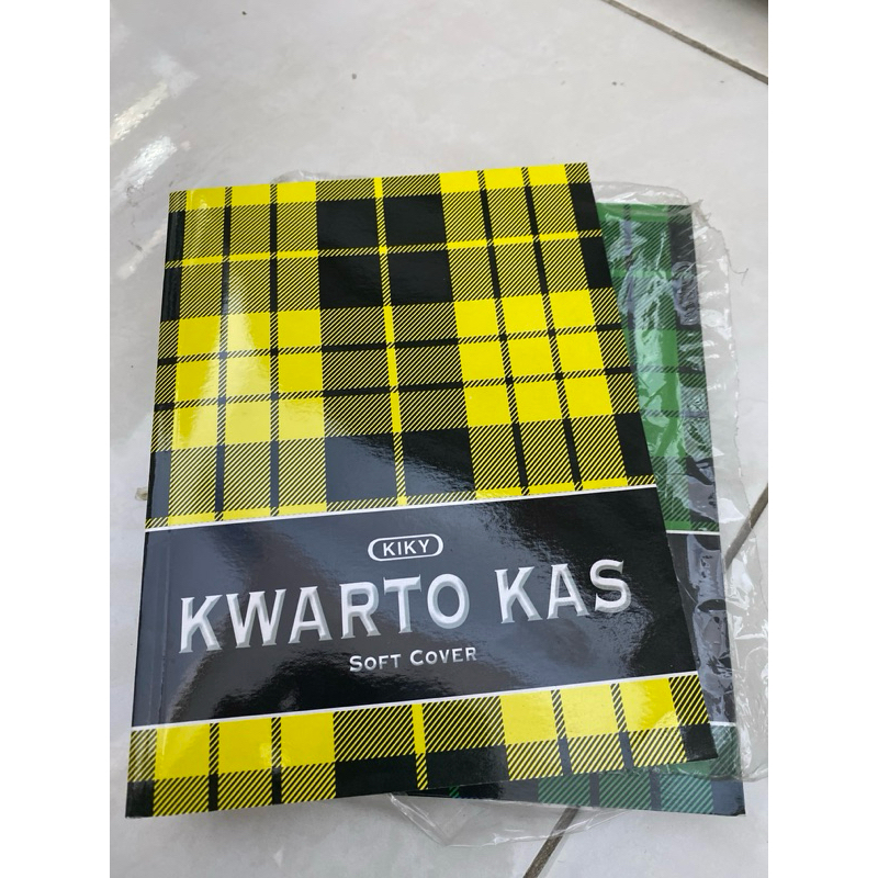 

Buku Kwarto Kas Kiky Softcover
