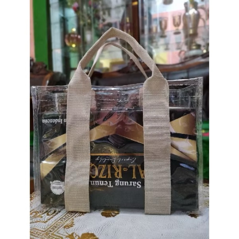 

Hampers Tas Souvernir Bingkisan Hari Raya Ulang Tahun Terlaris Ukuran 25x20x10cm