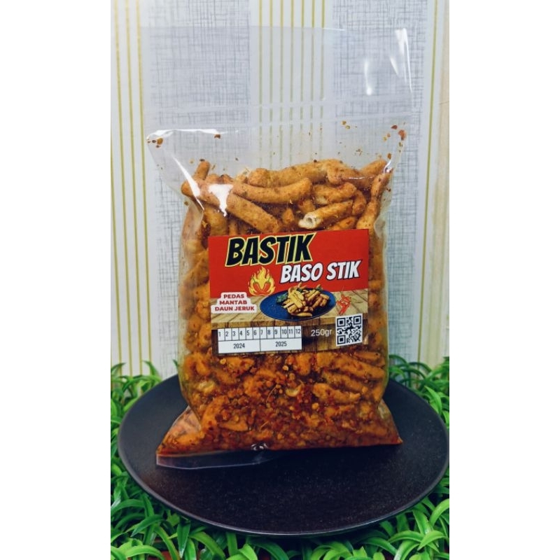 

Bakso stik pedas daun jeruk 250gr snack bakso stik makanan kekinian