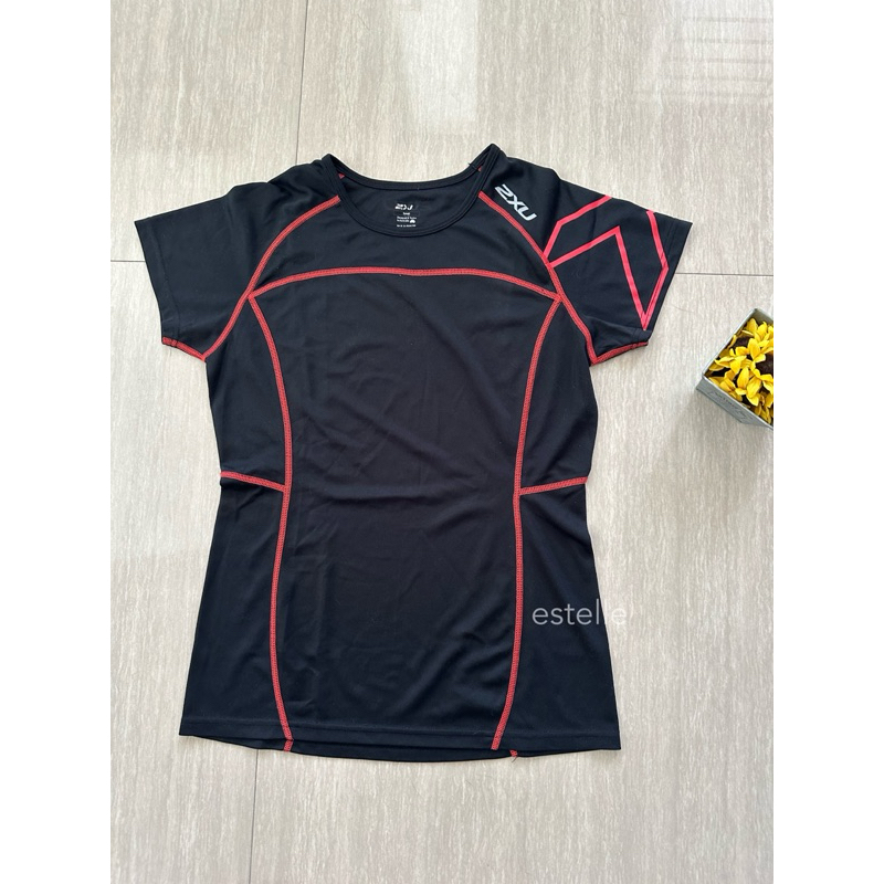 (PRELOVED) KAOS 2XU FINISHER TEE 21 KM WOMAN HITAM (Small) - Original