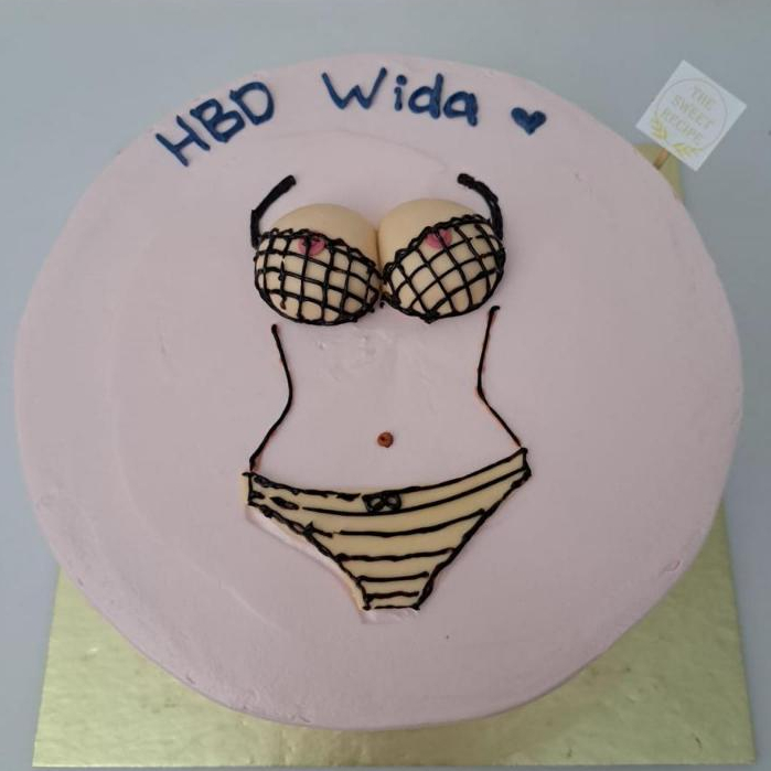 

Kue Ulang Tahun Bikini