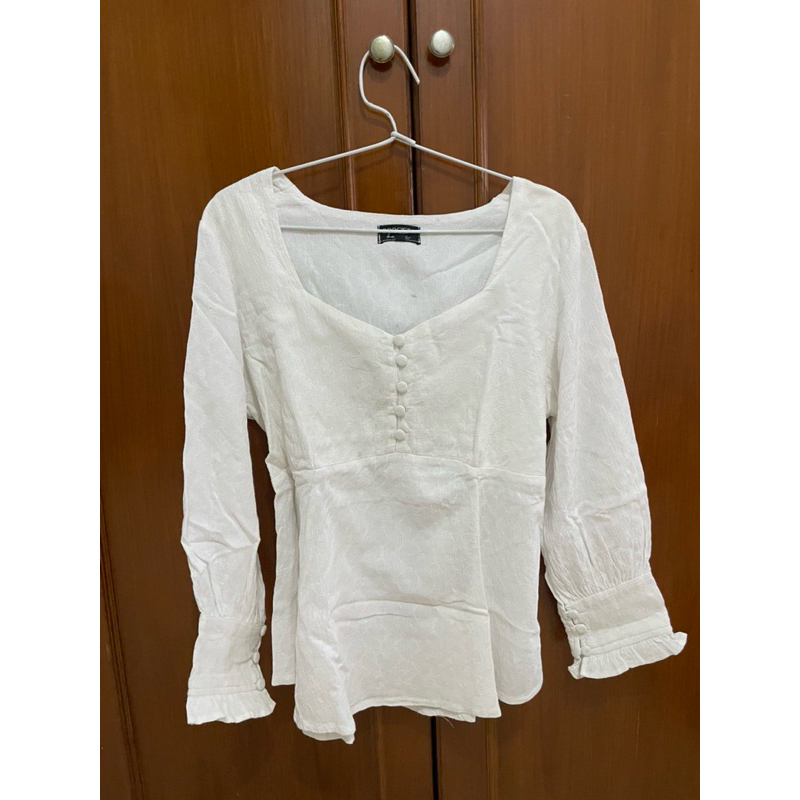 preloved boogieta blouse putih