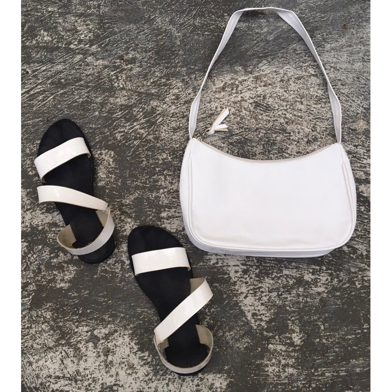 Tas wanita/ Tas bahu/ Shoulder bag/ Sendal/ Sendal wanita/ Set sendal dan tas (Prelove)