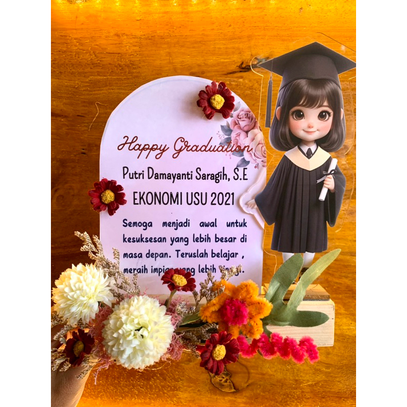 Hadiah Wisuda Graduation Gift Acrylic Gift