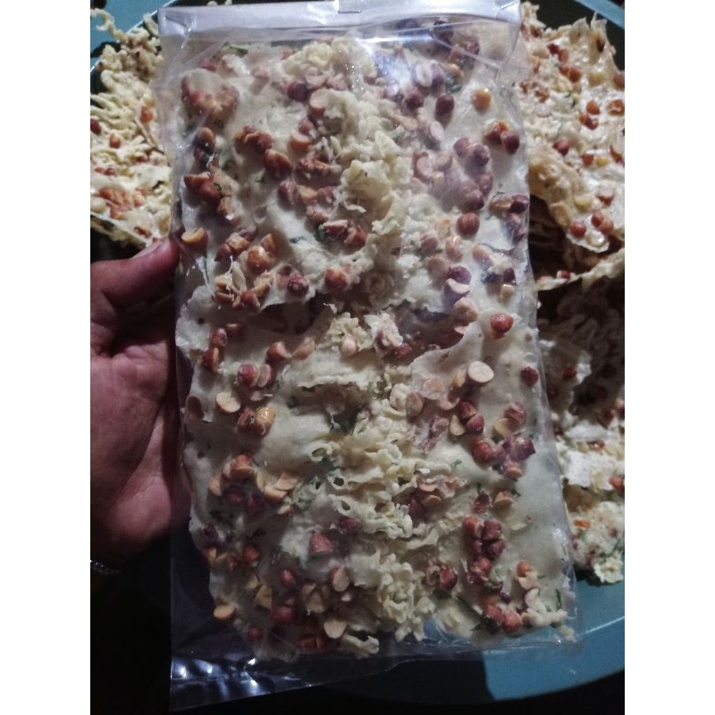 

peyek kacang tanah setengah matang