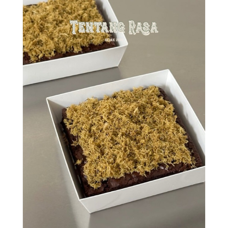 

Pistachio Kunafe Chocolate Brownie