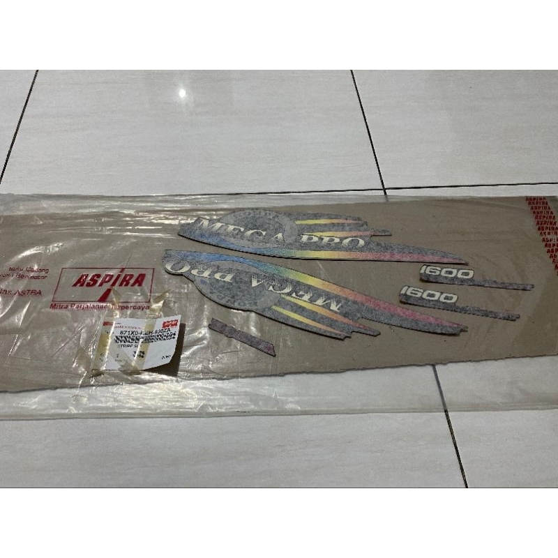 Striping stiker megapro mp lama hiu original baru aspira 871x0 keh 930za