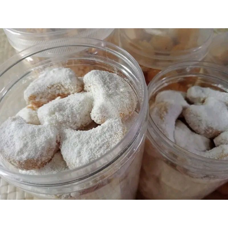 

Kue Putri Salju Lumer kemasan toples tabung 300ml