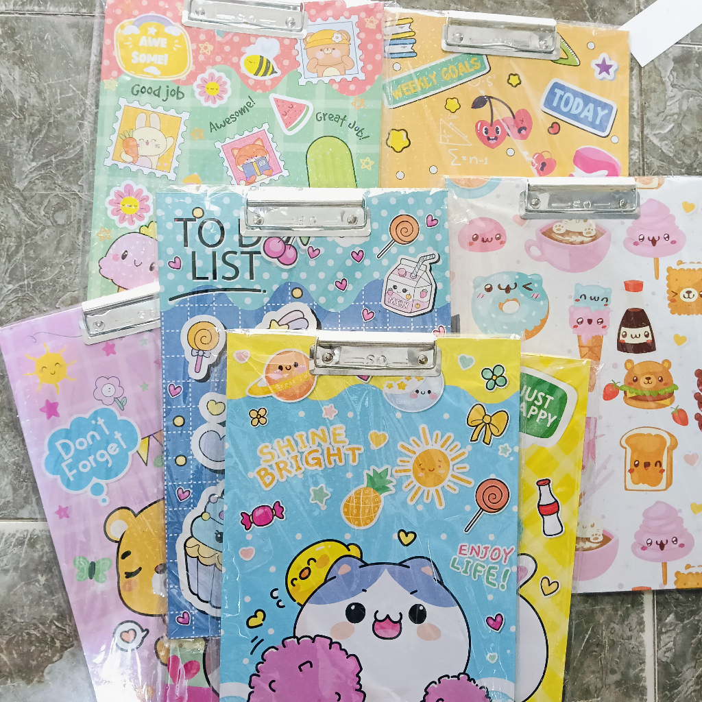 

PAPAN UJIAN CLIPBOARD KARAKTER 2 SISI MOTIF CEWEK RANDOM