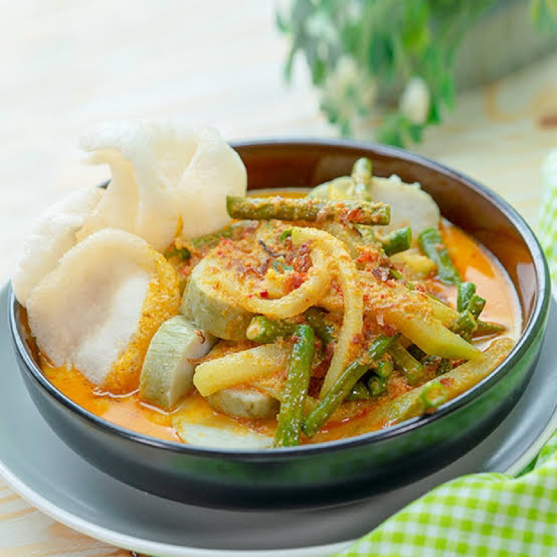 

Lontong Sayur Enak (Matang)