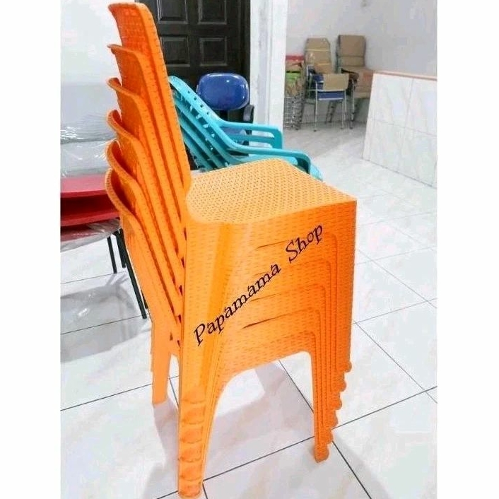 Kursi Makan Napolly - Kursi Plastik Murah - Kursi Makan - Medan
