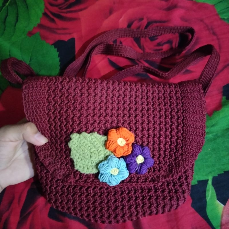 PRELOVED Tas selempang rajut