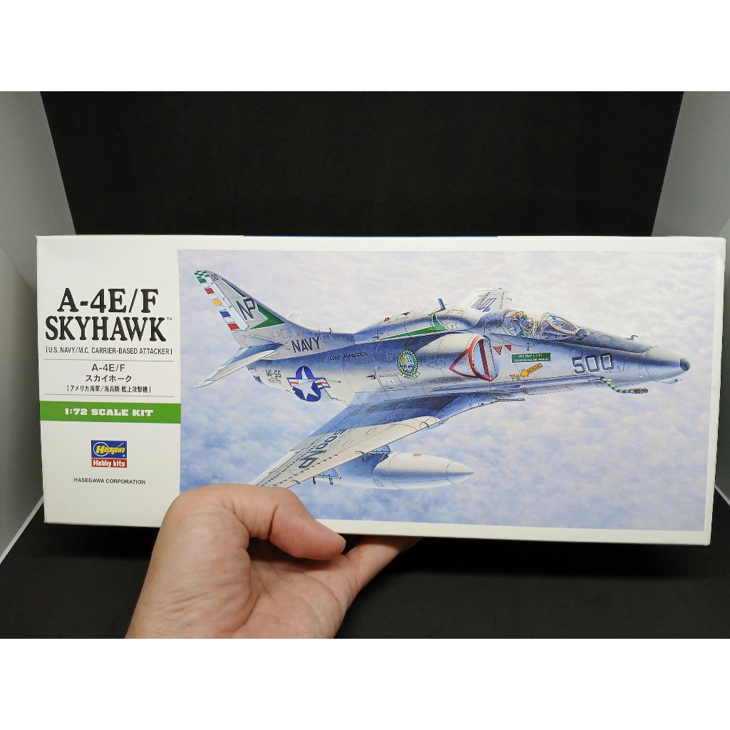 Model Kit Miniatur Pesawat Jet Tempur A-4 E/F Skyhawk Amerika Skala 72 Hasegawa
