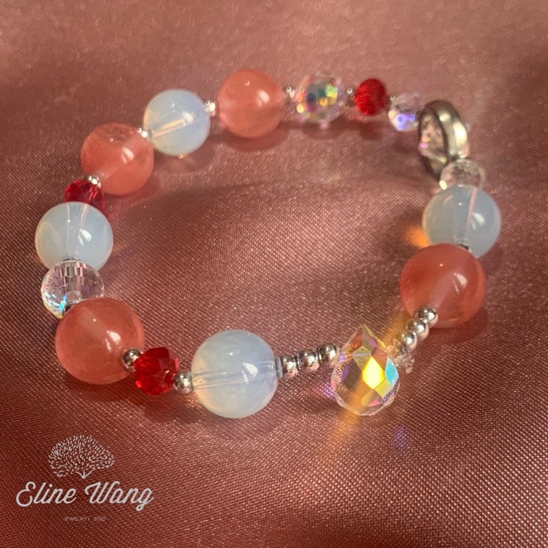 RED MOON Bracelet - Natural Gemstone and Swarovski Crystal Bracelet | Gelang Batu Alam dengan Krista