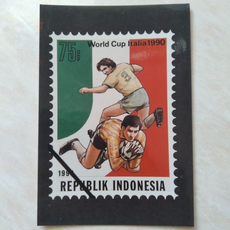 

Koleksi Suvenir Replika Prangko Besar 1997 World Cup 1990 - YN1904