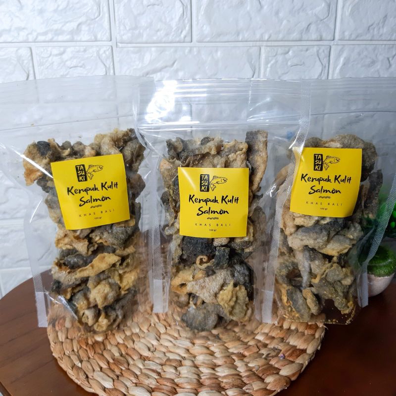 

Kerupuk kulit salmon Tasuki oleh oleh bali | salmon skin original